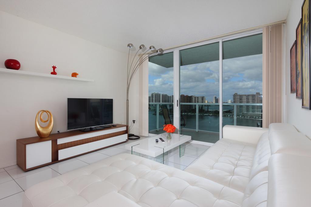 Miami Waterfront Apartments Sunny Isles Beach Exterior foto